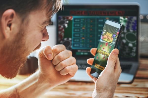 Antarmuka menu pengaturan akun kokoplay dengan opsi profil, keamanan, dan pembayaran